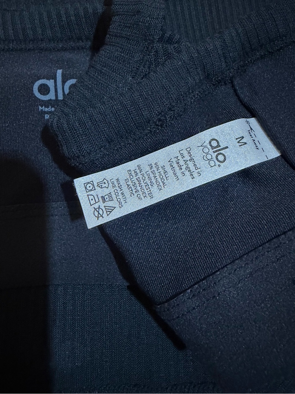 Alo Ribbed Crop Whisper Bra Tank Black Size M - Picture 10 of 14